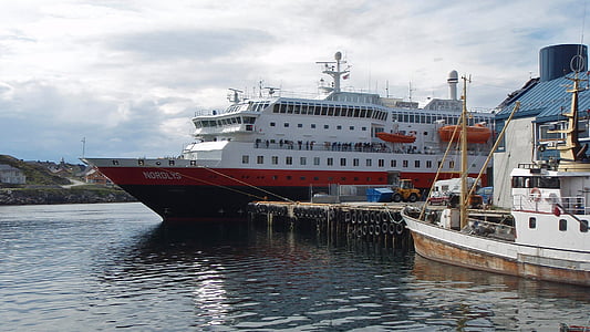 honningsvag, norway, port, ferry, ship, arctic, circle