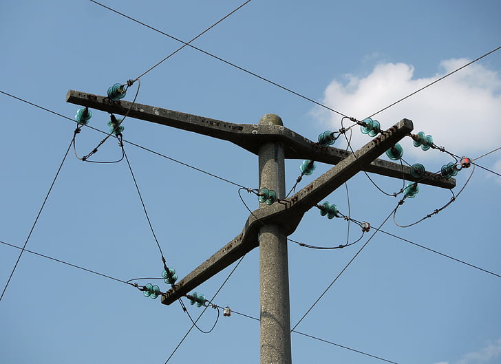 power supply, medium voltage, rural, crossroads, connections, insulators, current