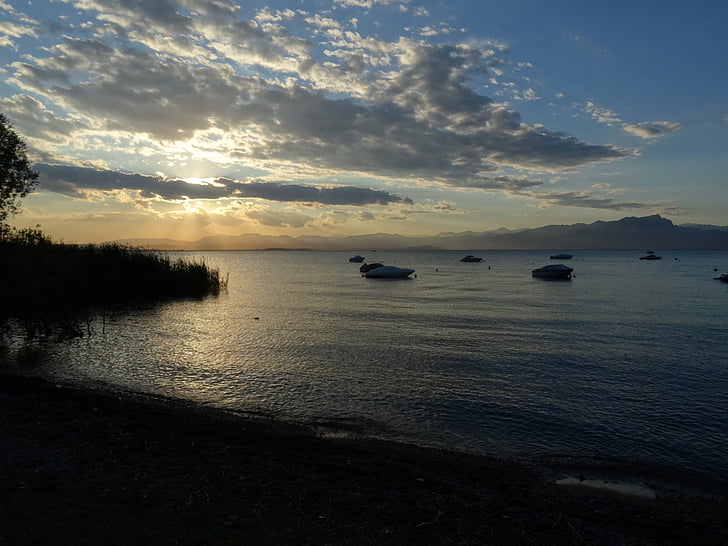 lake garda, evening, more