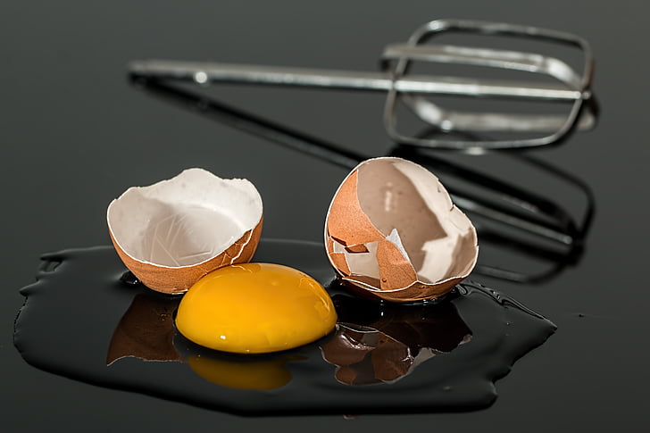 φωτογραφία, ραγισμένα, αυγό, κοντά σε:, χέρι, μίξερ, τροφίμων