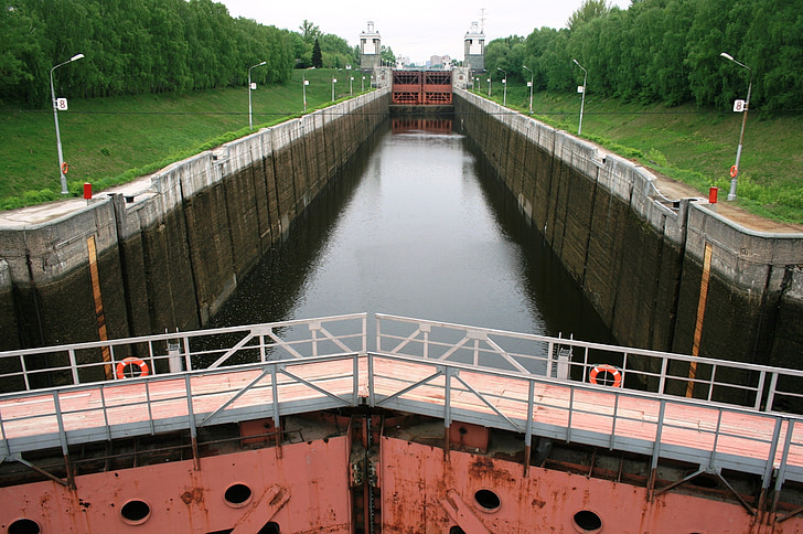 watergate, lock, water canal, canal, heavy, rusty, mechanical