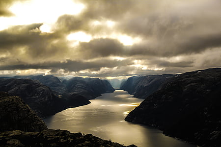 Norwegen, Fjord, Lysefjord, Wasserball, Berg, Fluss, Natur