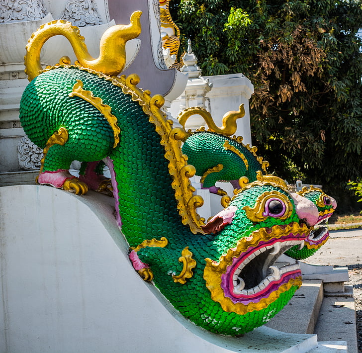 mitinės būtybės, šventyklos kompleksas, šventykla, Šiaurės Tailandas