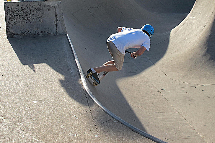 scooting, half pipe, skateboard, youth, young people, leisure, sport