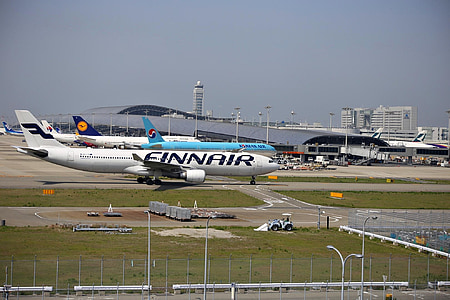 Međunarodna zračna luka Kansai, Japan, Osaka, avion, slijetanje