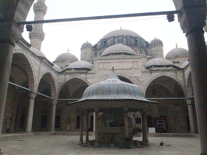 Moše, Istanbul, islam