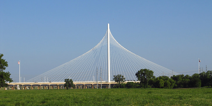 Signatur-Brücke, Dallas, Texas, Kabel, Skyline, Margaret Hunt hill, einzigartige