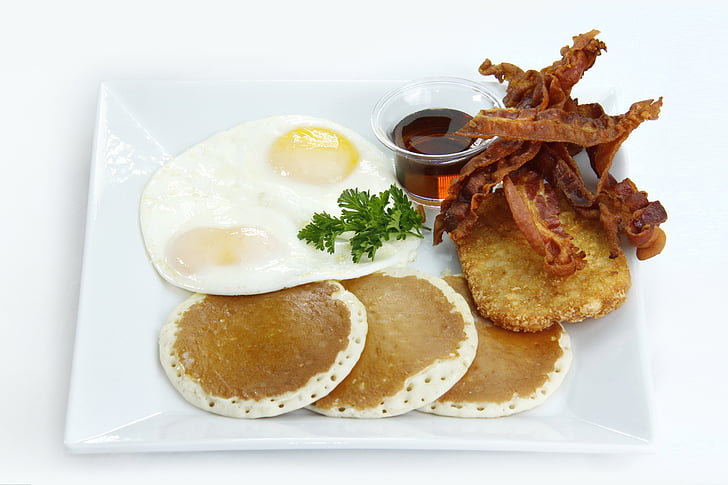amerikansk frukost, frukostmeny, ägg, Sunny side upp, bacon, frukost, remsor