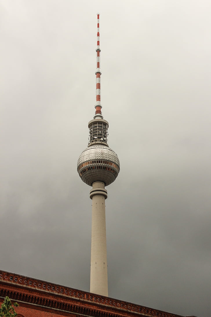 Берлин, Алекс, Телевизионната кула, Александерплац, места на интереси, капитал, забележителност