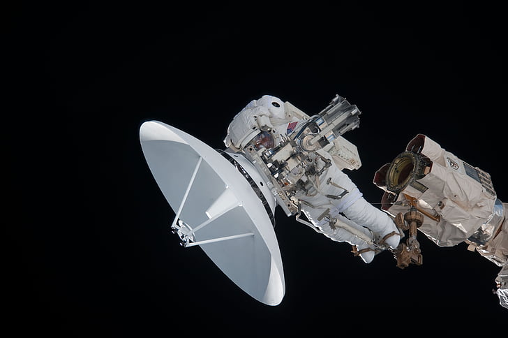 антена, сателитна антена, параболични огледала, получено на, НАСА, астронавт, Гарет reisman