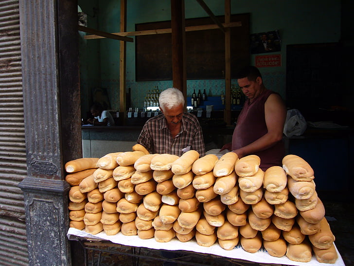 Kuba, pekár, cestné