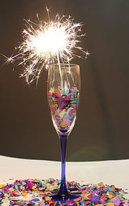 Copa de champán, luces de Bengala, confeti, Prost, Carnaval, celebración, fin de año