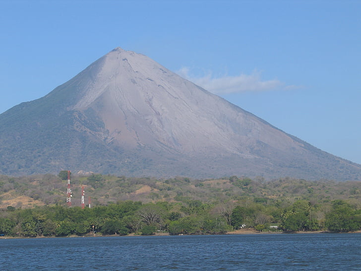Blick auf Vulkan, auf der Insel Ometepe, Rivas, Nicaragua