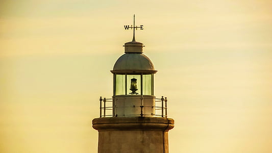 Zypern, Cavo Greko Leuchtturm, am Nachmittag, trübe, Sonnenuntergang, Leuchtturm, Meer