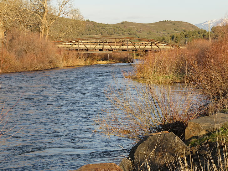 Iron bridge, John dag, floden, Oregon, landsbygd, landskap, våren
