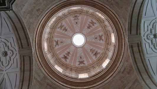 Salamanca, kupola, templom