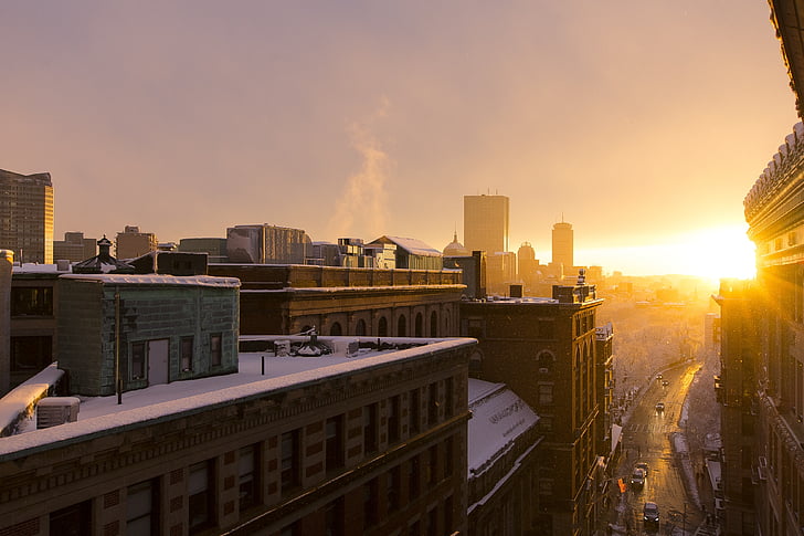 Захід сонця, міський пейзаж, Золотий небо, сніг, горизонт, Центр міста, місто