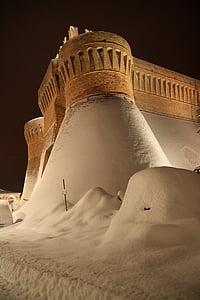 Urbisaglia, snö, Rocca, arkitektur, natt