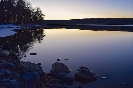 jazero, západ slnka, Rock, reflexie, vody, Sky, Príroda