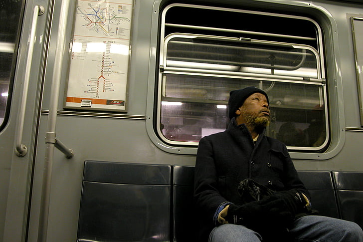 metrô, Milão, homem, solidão