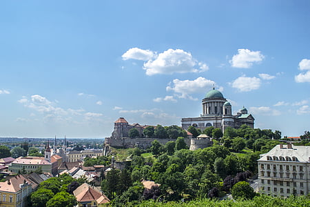 Esztergom, centro da cidade, Basílica, montanha, cidade, céu, nuvens