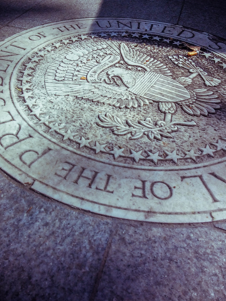 ens Ambaixada, logotip, paviment, Àguila, símbol, a l'exterior, nord-americà