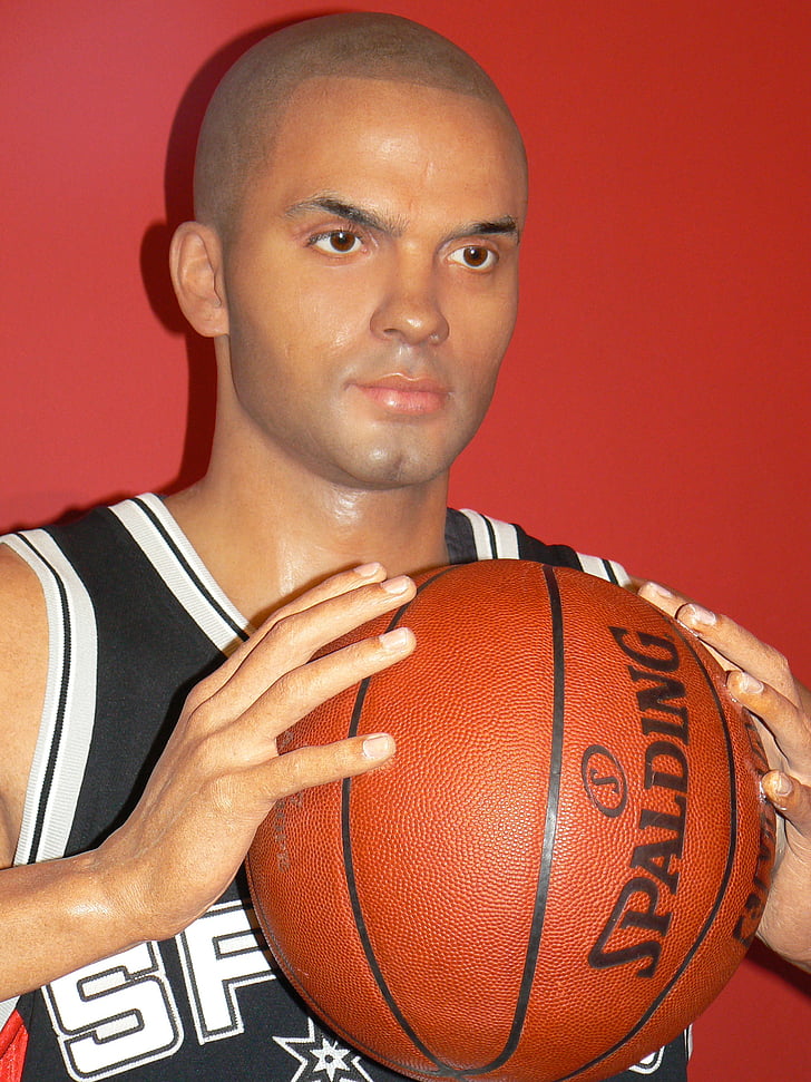 Grévin muzeum, Tony parker, vosková soška, basketbal, sportovní, Koš, míč
