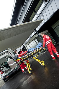 Cruz Vermelha, médico de plantão, Liège, desgaste, clínica, cirurgia do trauma