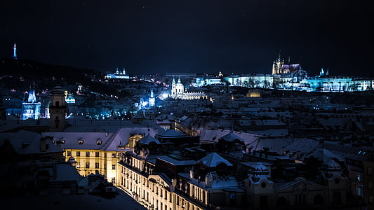 Prága, éjszaka, hó, téli, fények, város, történelem
