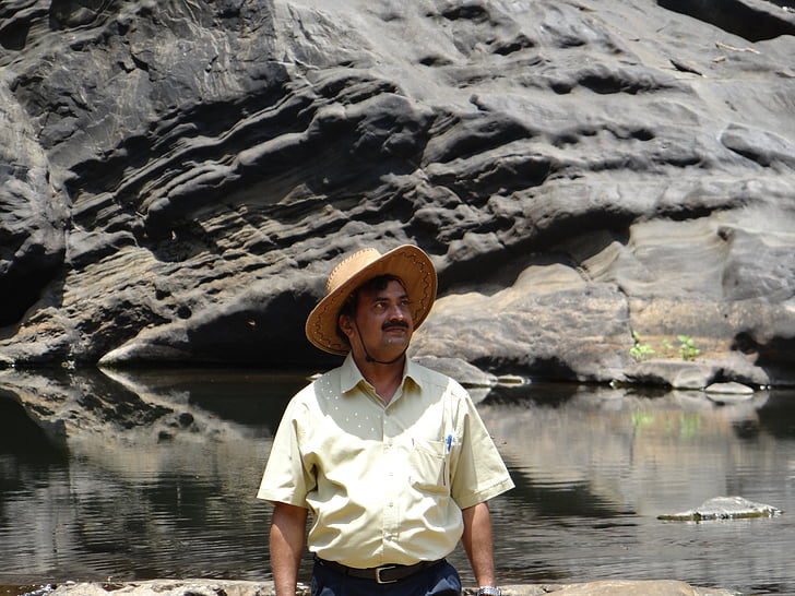 Guide, person, mann, India, syntheri bergarter, Karnataka, Rock