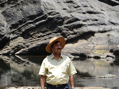 Guia, persona, home, l'Índia, roques syntheri, Karnataka, Roca