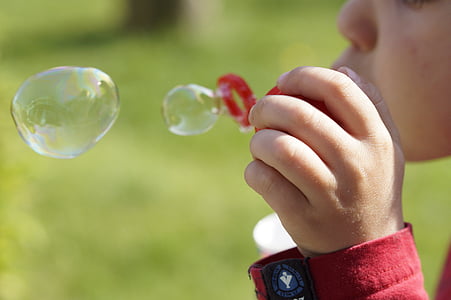 mýdlové bubliny, udělat mýdlové bubliny, dítě, dětský, hračky, bodů, hrát si venku