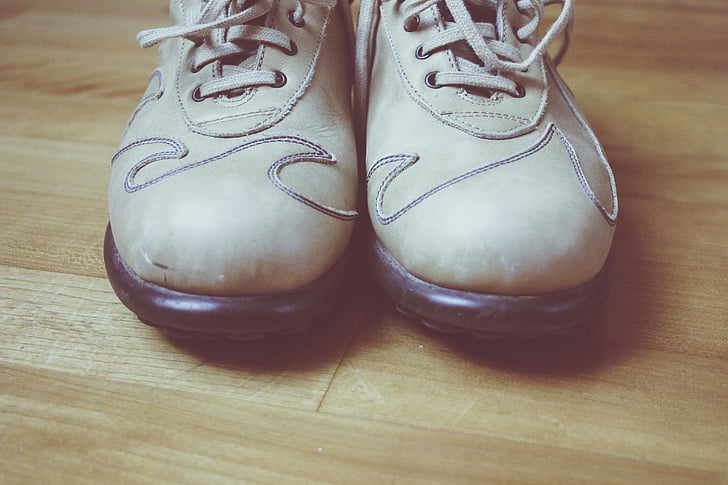 zapatos, calzado, piso, patrón de, en el interior, par, dos objetos