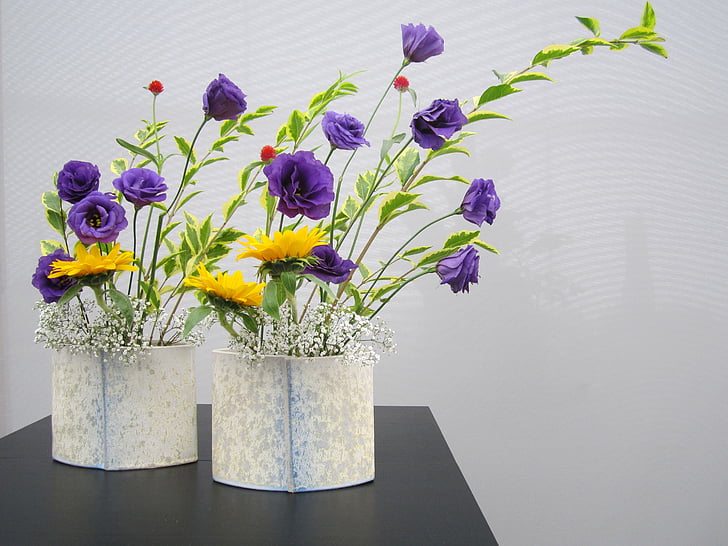 Květinový pozdrav, dekorace na stůl, Ikebana, filigrán, zvonek, květ, fialová