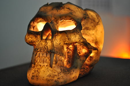 kaukolė ir sukryžiuoti kaulai, žvakė, windlight, kaukolė, skeletas