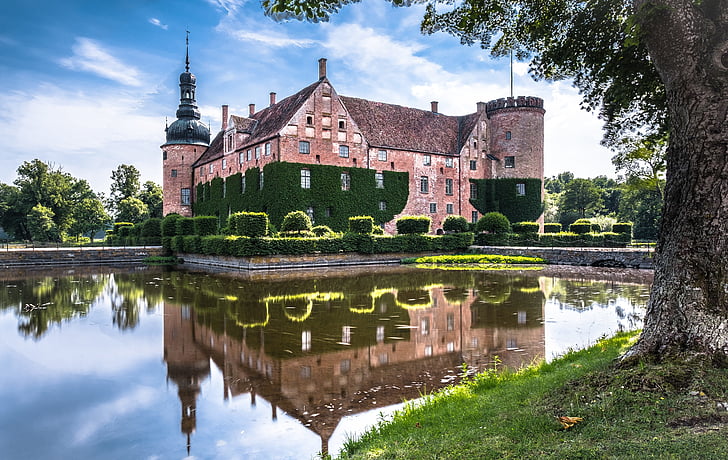 sweden, moated castle, southern sweden, historically, castle, moat, old building