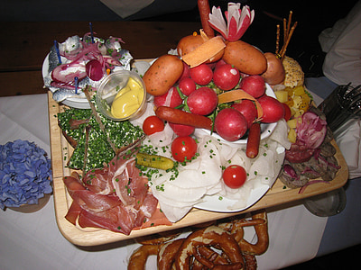 snack bavarese, Ciambelline salate, pancetta affumicata, Radi, cibo, mangiare, sano
