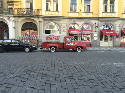 Prague, Coca-cola, Van, rua, homem de entrega, caminhão velho, carro