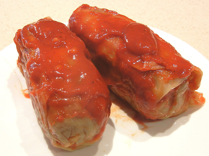 cabbage rolls, tomato sauce, rice filled, spices, food
