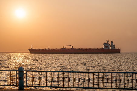 Maracaibo, Venezuela, zonsopgang, schip, olietanker, silhouetten, zon