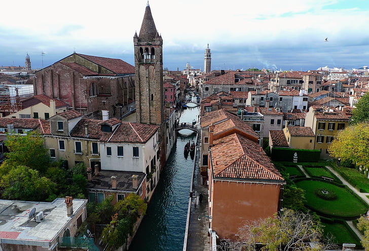 Wenecja, Włochy, Dzwonowa wieża, kanał, stacje dokujące, Architektura, Domy