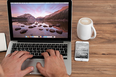mänskliga, hand, MacBook, Pro, nära, Silver, iPhone