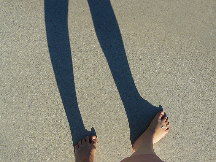 pés, dez, pernas, areia, reimpressão, praia, sombra