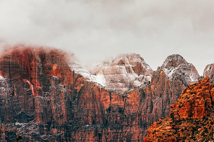 Parque Nacional de Zion, Utah, paisagem, montanhas, neve, céu, nuvens