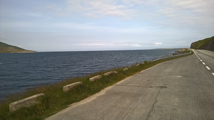 Mar, carretera, paisatge