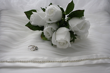 karangan bunga, mawar putih, cincin, cincin pertunangan, kawin, pernikahan, Gaun Pengantin