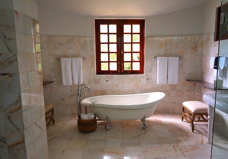 vanna, vannas istabā, vanna, marmora, baļļa, logs