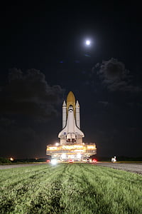 Space shuttle, rida, mėnulis, rečiau, žvaigždės, naktį, pradėti