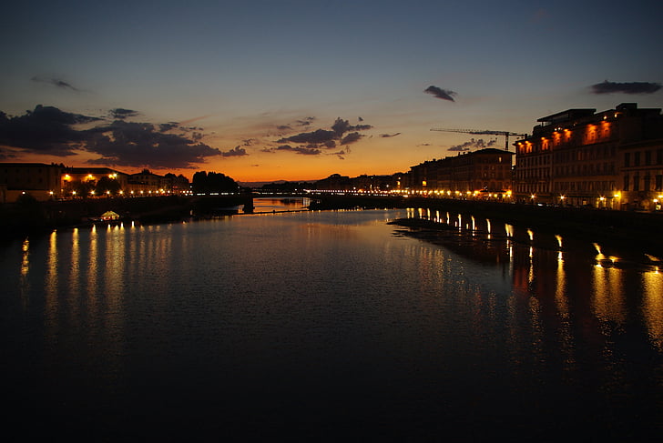 Toskánsko, Florencie, řeky arno, Západ slunce, Most, Ponte amerigo vespucci, řeka