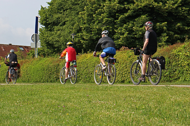 Loisirs, récupération, vacances, cyclistes, vélo, vélos de route, randonnée à vélo